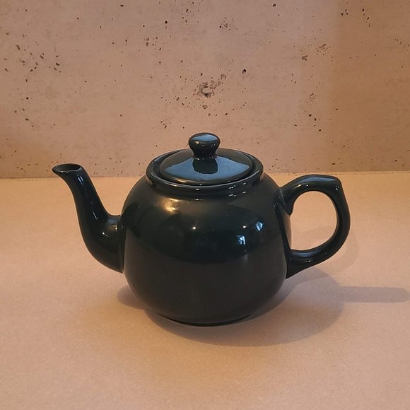 Dark Green Tea Pot - Picture 2 of 9